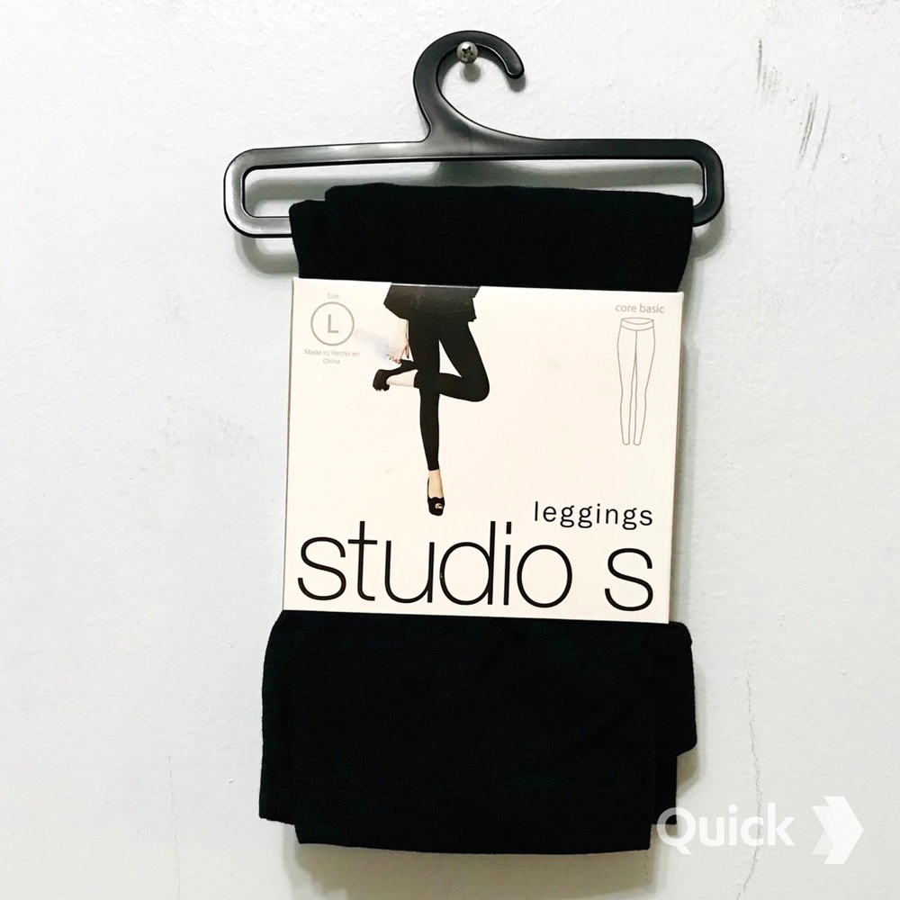 L - NWT Black Studio S Comfort Leggings